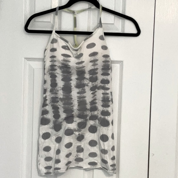 Lululemon Athletica Yoga Top in  Size 4 - Picture 1 of 5